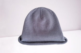 basic hat with a rolled brim